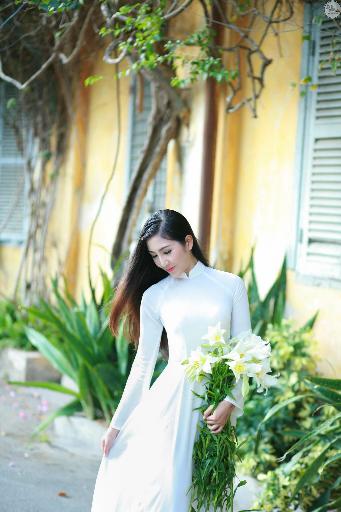 惊！1个辣妹竟长期泡在我家，背后真相究竟如何？